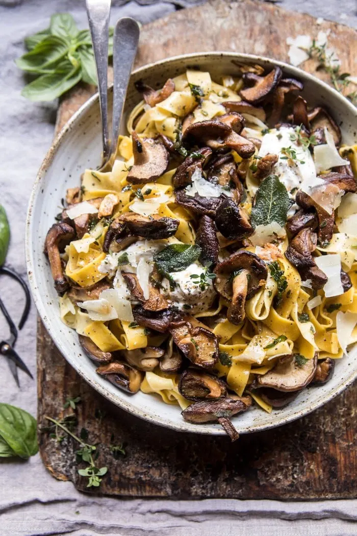 herby-buttered-wild-mushroom-tagliatelle-pasta
