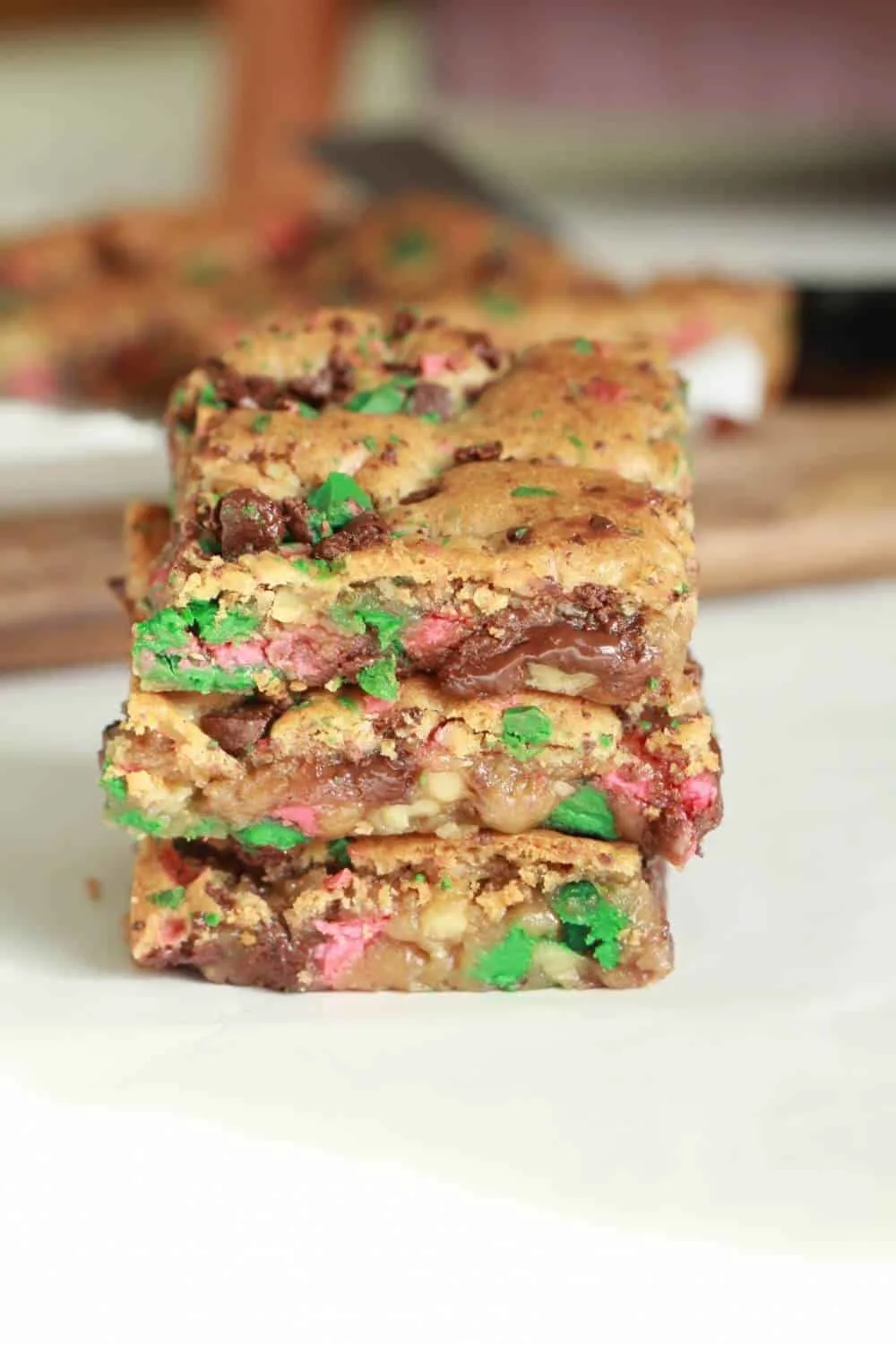 christmas-chocolate-crunch-blondies