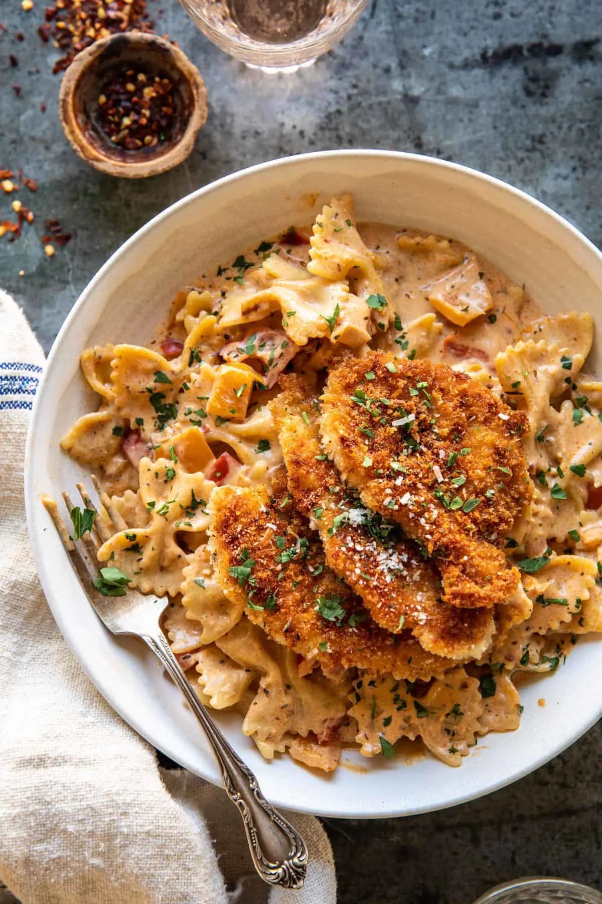 southern-style-creamy-parmesan-chicken-pasta.