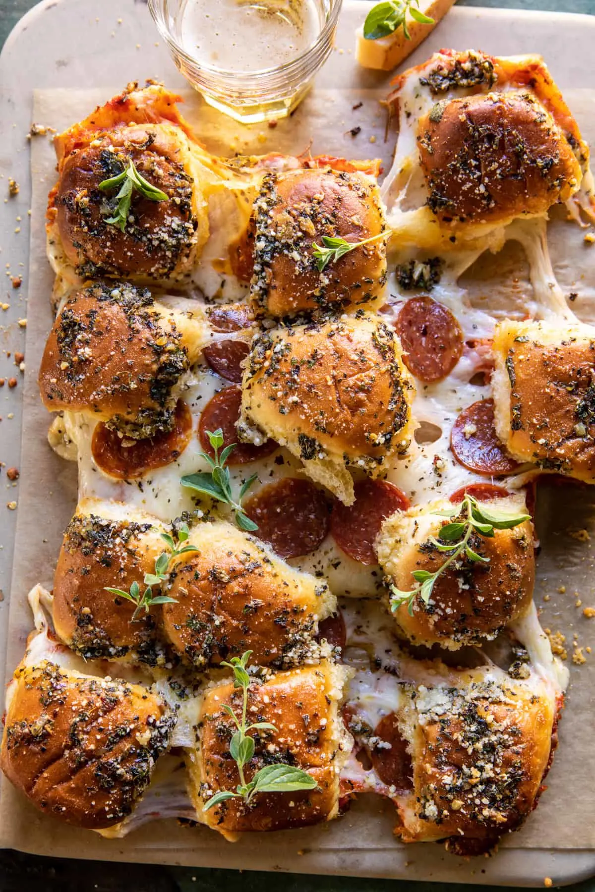 pull-apart-roasted-garlic-butter-pizza-dip-sliders