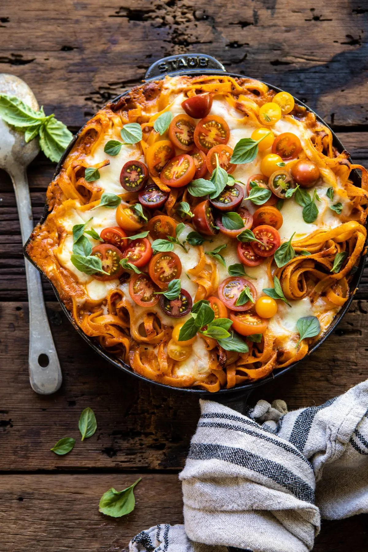 one-pot-30-minute-creamy-tomato-basil-pasta-bake.