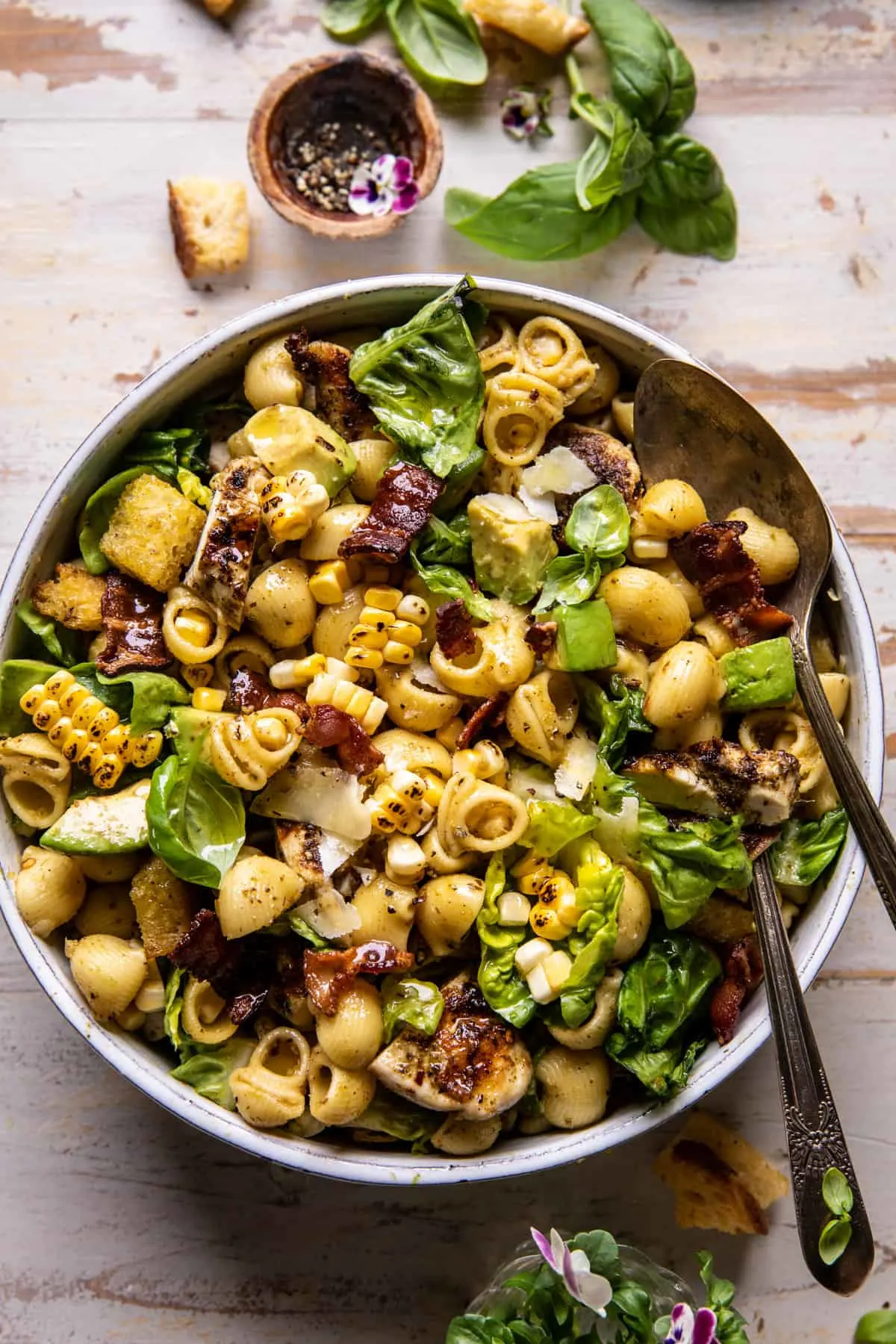 pesto-chicken-corn-and-avocado-bacon-pasta-salad