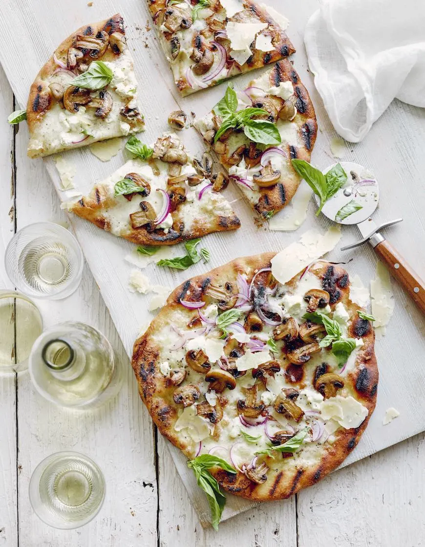 grilled-white-pizza