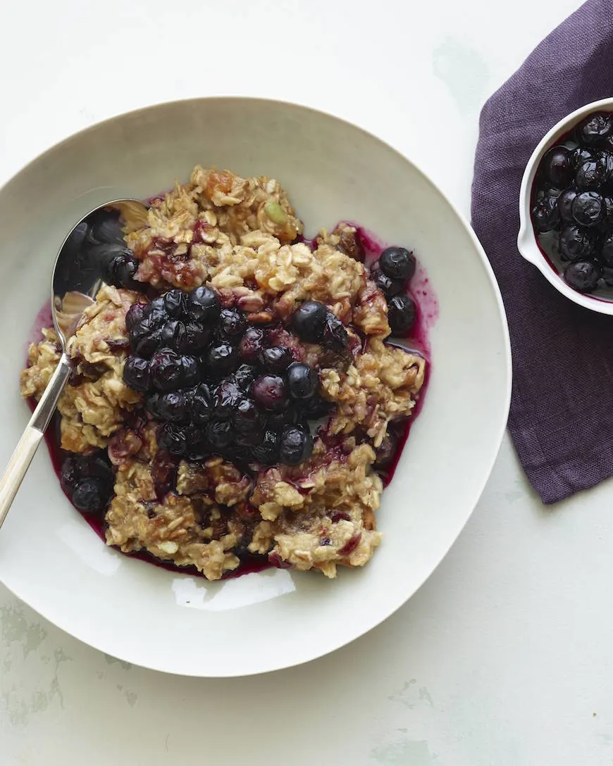 warmed-muesli-with-blueberry-compote