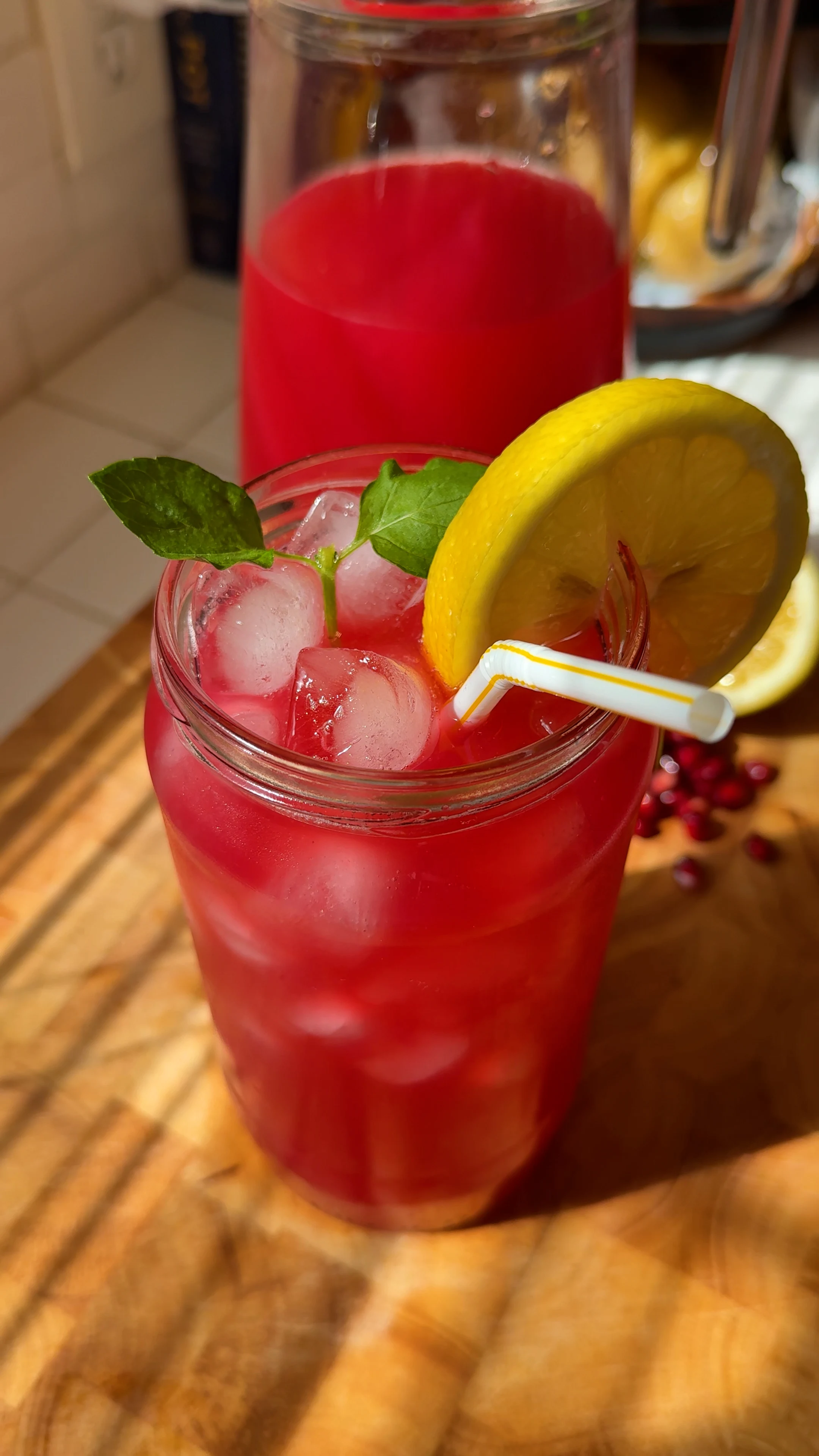 pomegranate-mint-lemonade