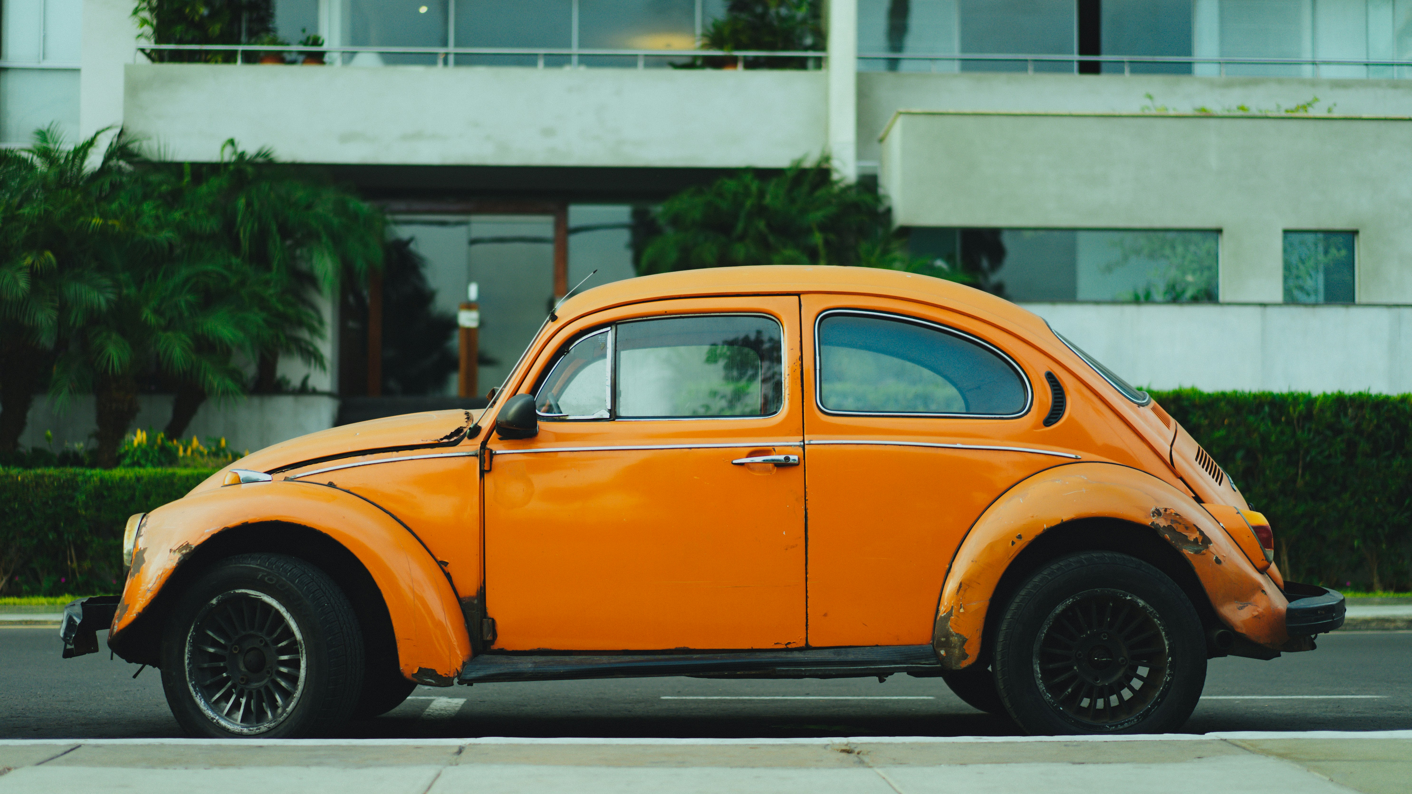 Rusted Volkswagen beetle
