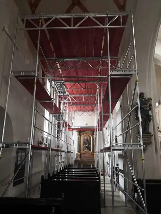 Wynajem rusztowania elewacyjnego Plettac, montaż i transport