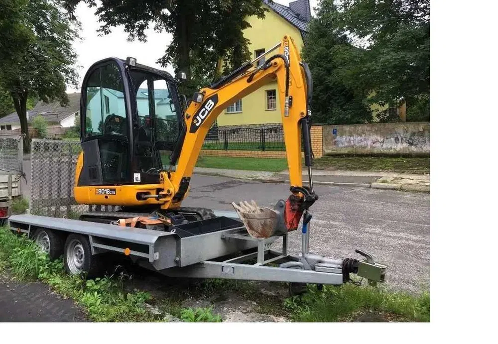 Minikoparka z operatorem - wykopy, rozbiórki, prace ziemne | Trzebnica i okolice