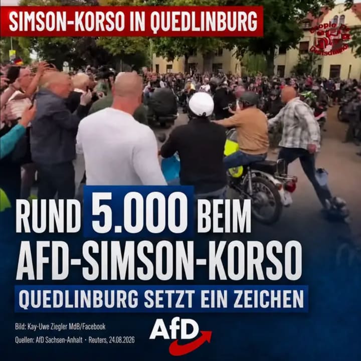 Rund 5.000 Menschen kamen zur Simson-Ausfahrt mit AfD-Spitzenkandidat Ulrich Siegmund nach Quedlinburg. Tausende Zweiräder und eine außergewöhnliche Kulisse kur