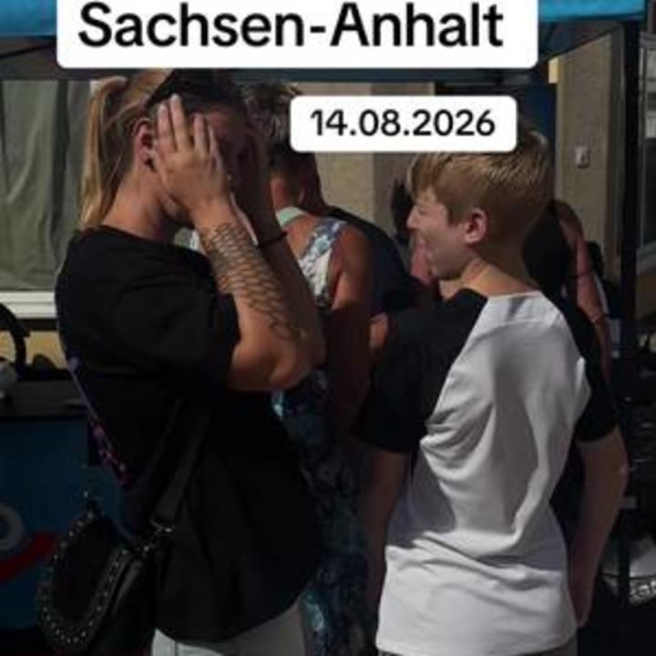 Heute in Burg (Sachsen-Anhalt) am AfD-Infostand. 💙🇩🇪 Das Bild vor Ort war ziemlich eindeutig: Bei uns viele Gespräche, viele interessierte Bürger und ordentl