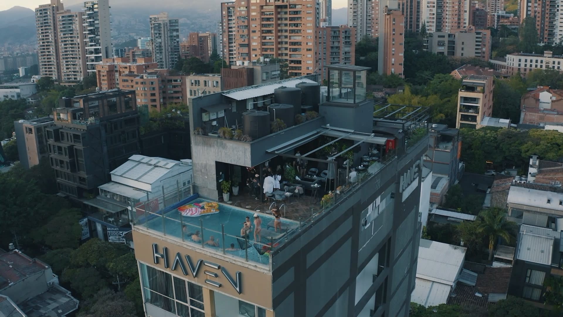 Rooftop panorámico piso 11 Medellín