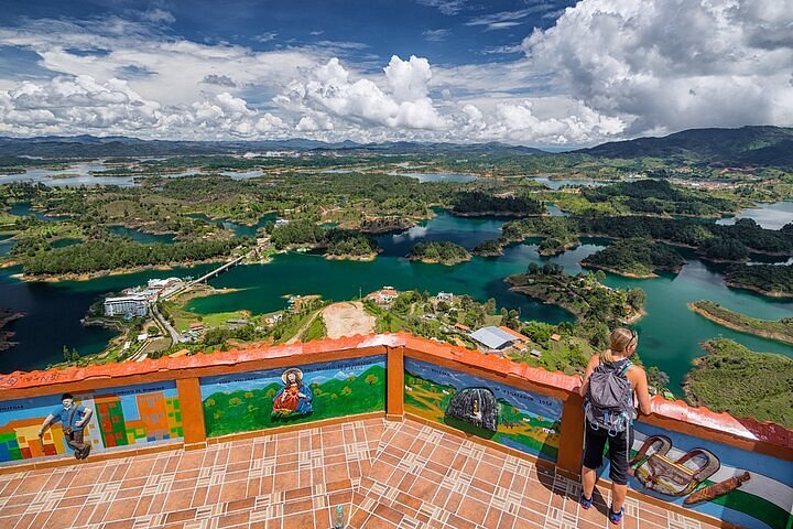 Embalse de Guatapé visto desde la cima