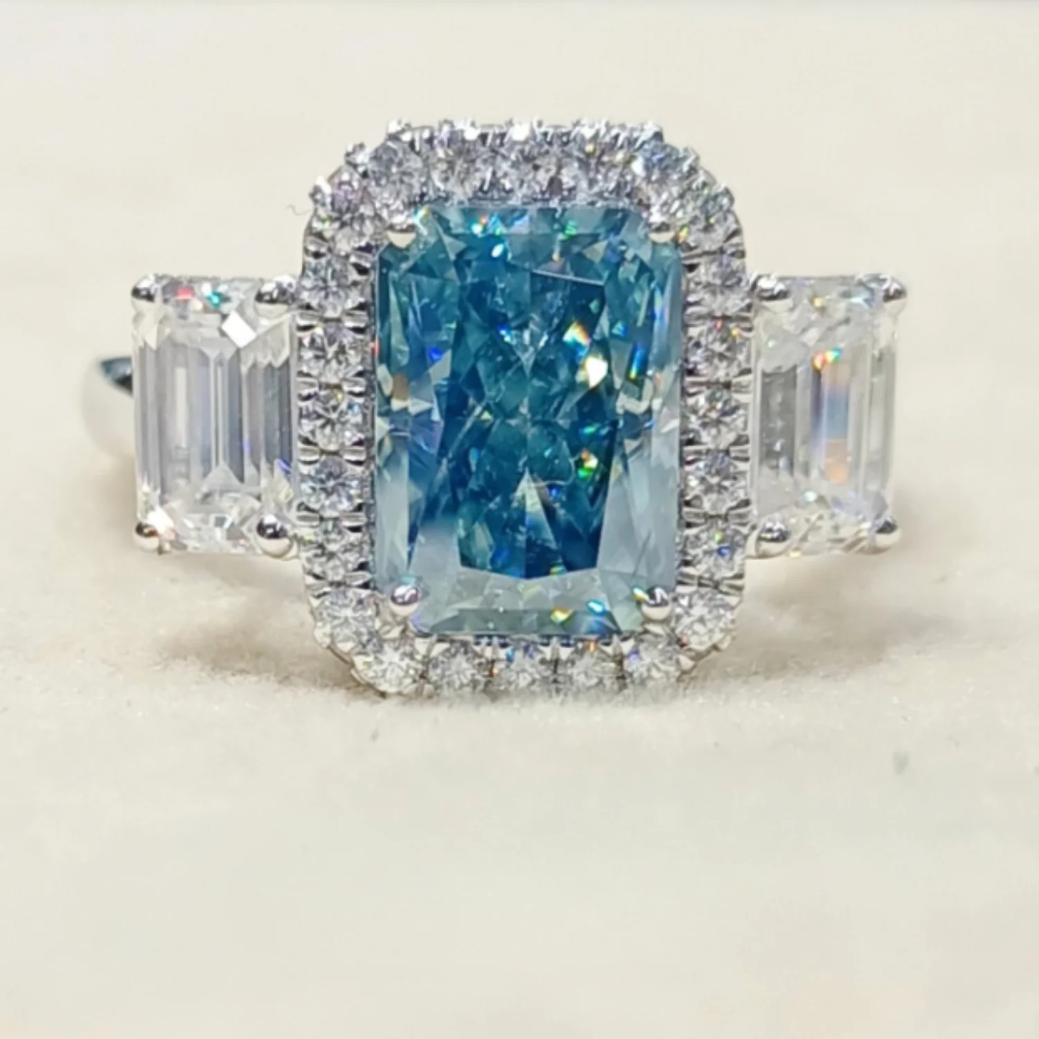 Virtual Jewelry Overlay