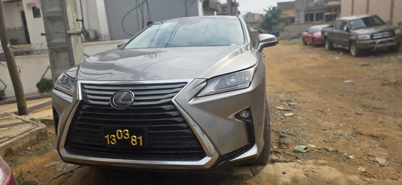 2020 lexus rx_350 au Cameroun – 27 000 000 XAF