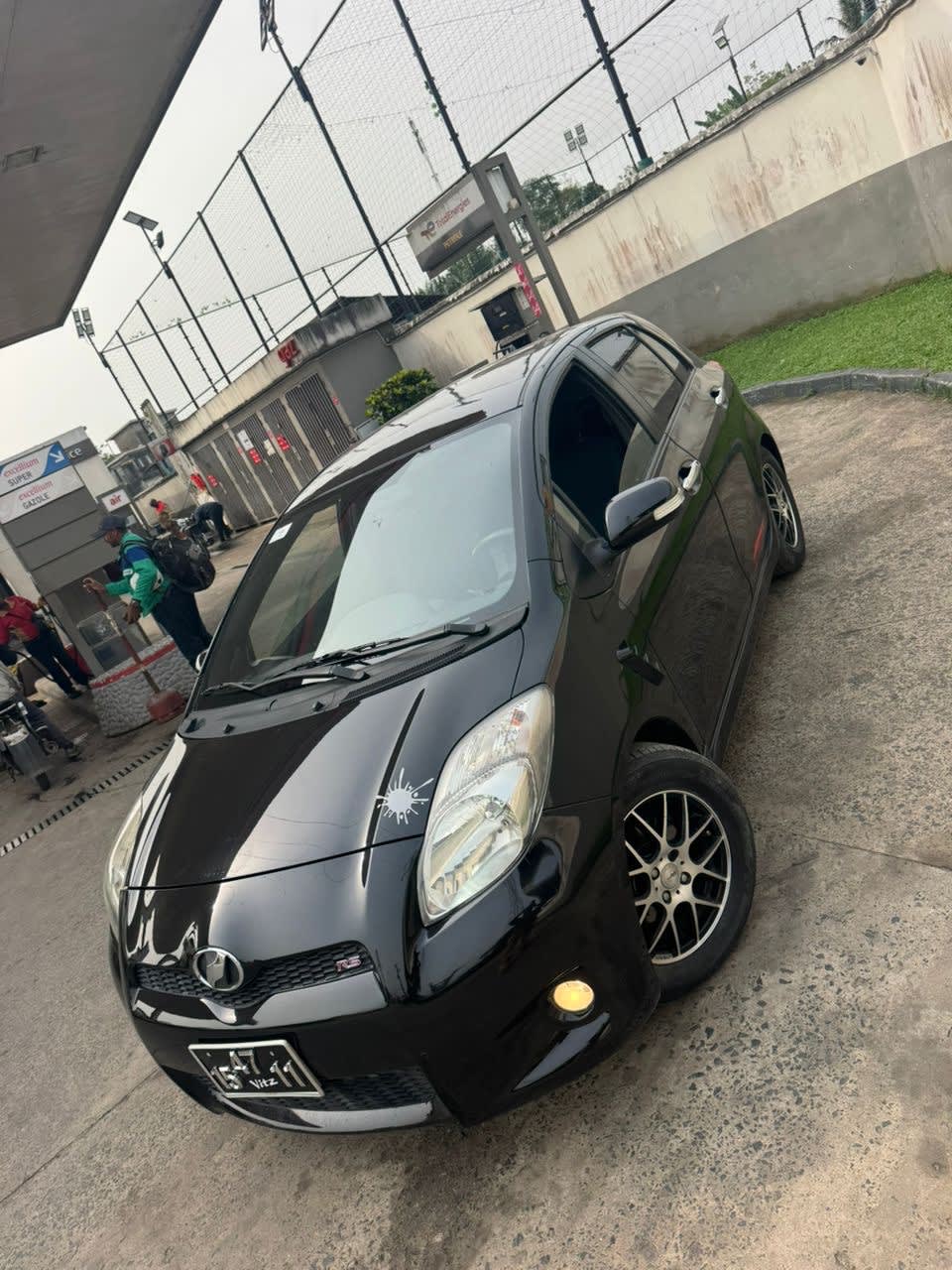 toyota yaris - 2