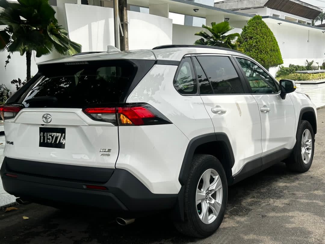 toyota rav4 - 3