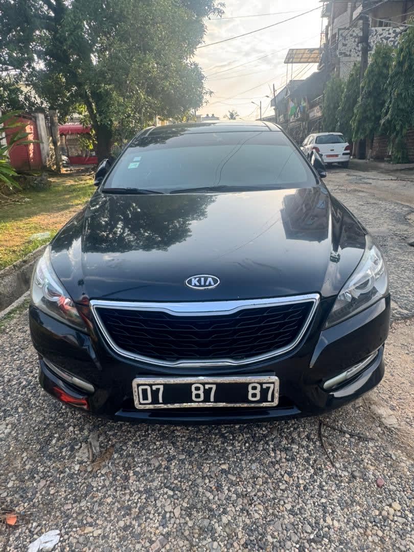 2014 kia rio au Cameroun – 7 500 000 XAF