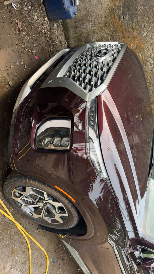 2023 hyundai h1 in Douala – 37 XAF