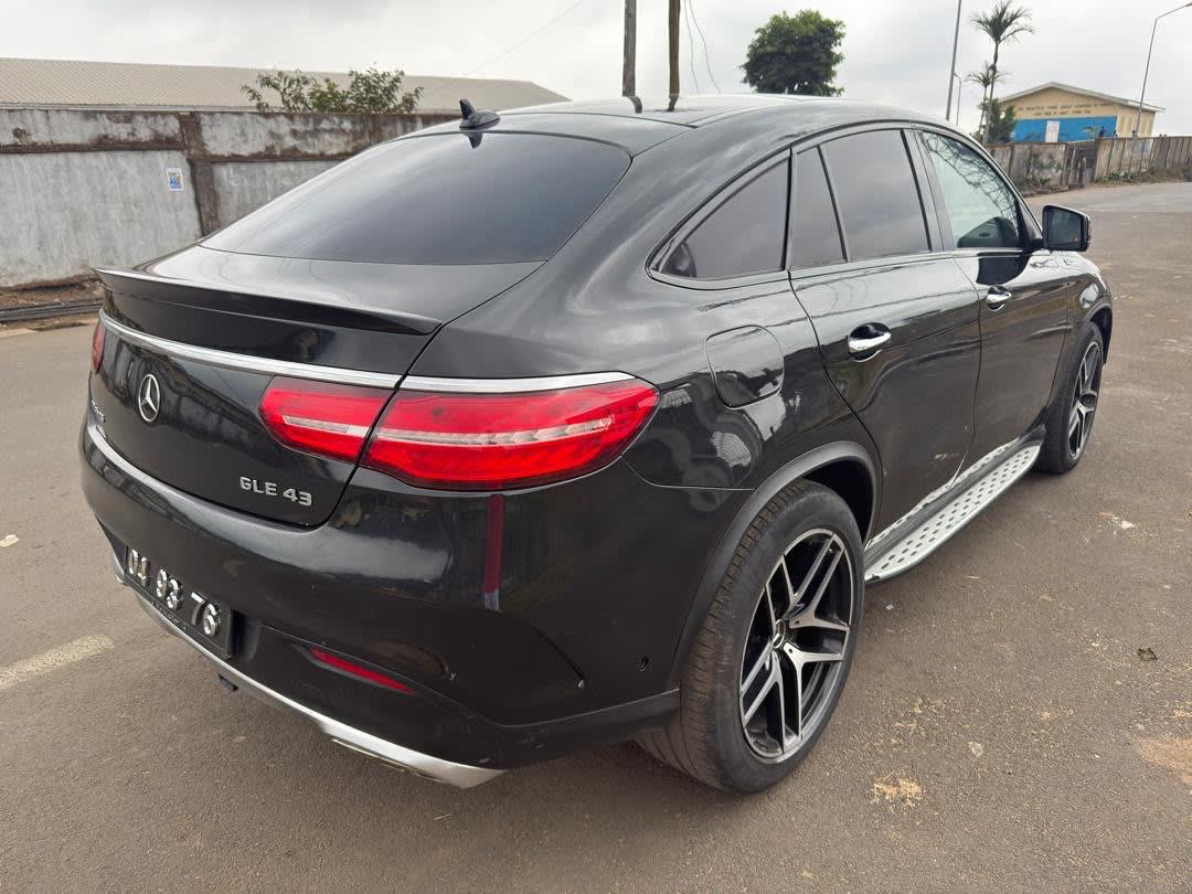 mercedes_benz c_class - 2