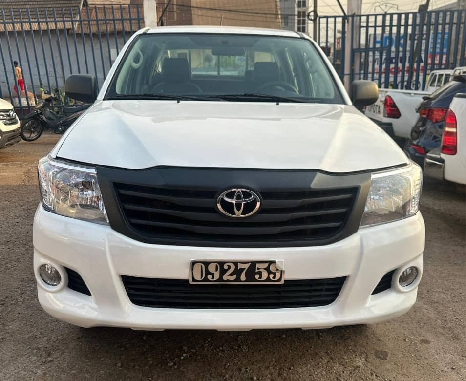 toyota hilux - 5