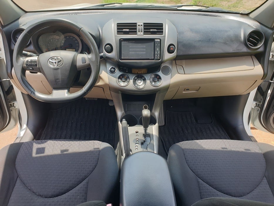 toyota rav4 - 4