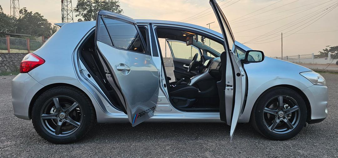 toyota yaris - 2
