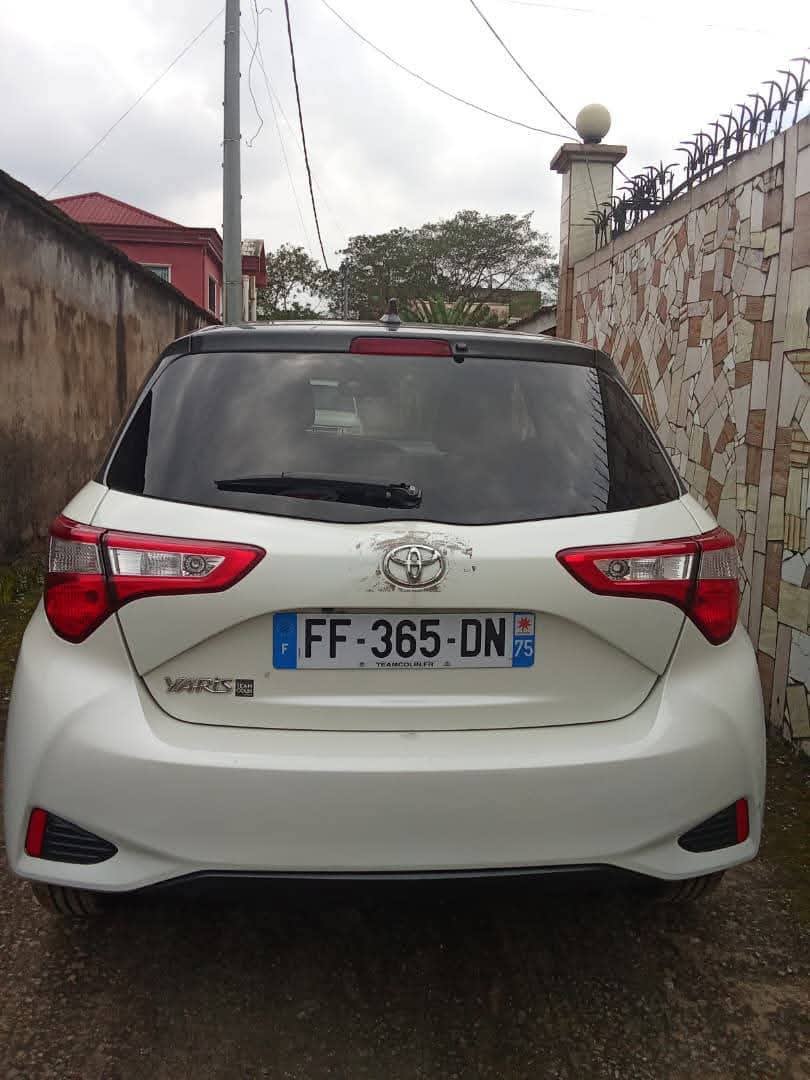 2019 toyota yaris à Douala – 9 800 000 XAF