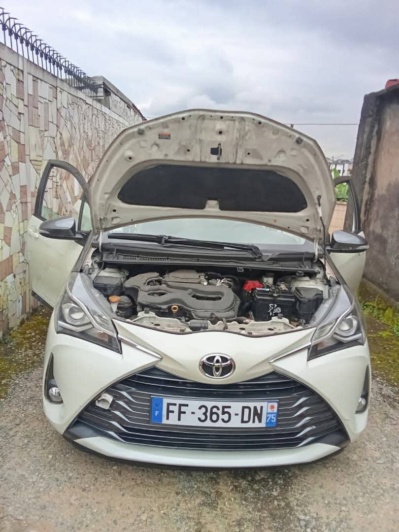 toyota yaris - 3