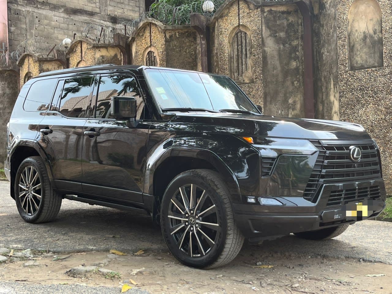 2025 lexus gx_550 au Cameroun – 100 000 000 XAF