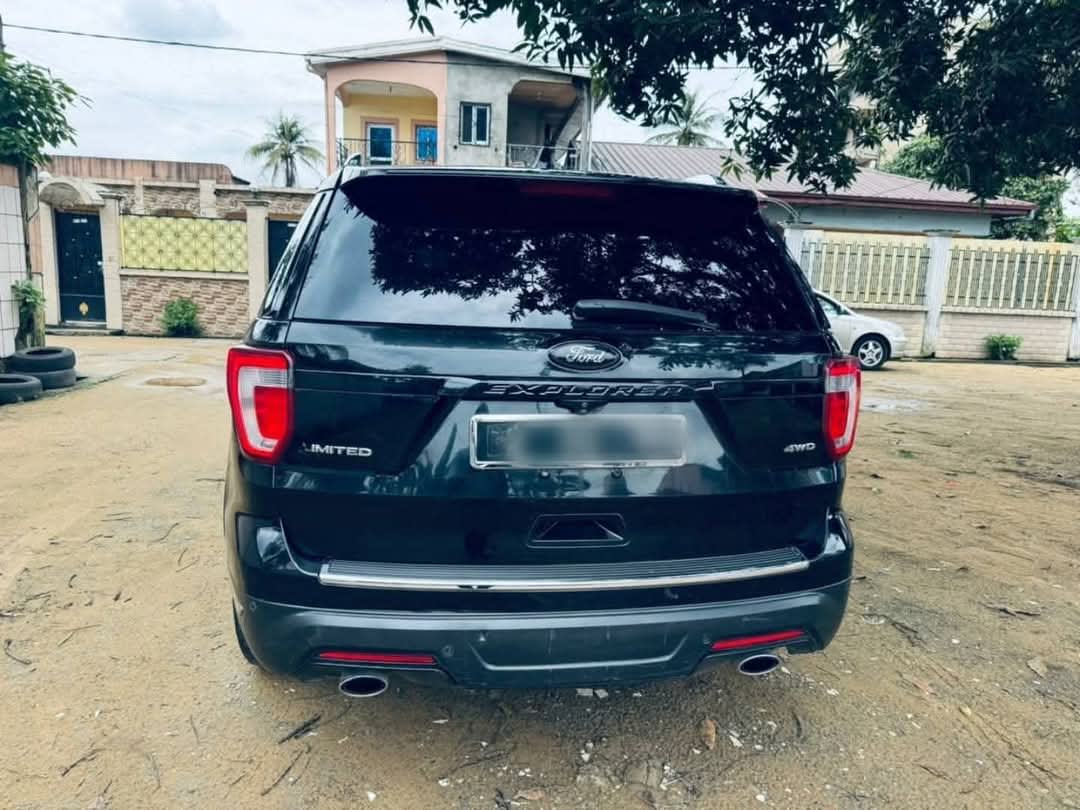 ford explorer - 2