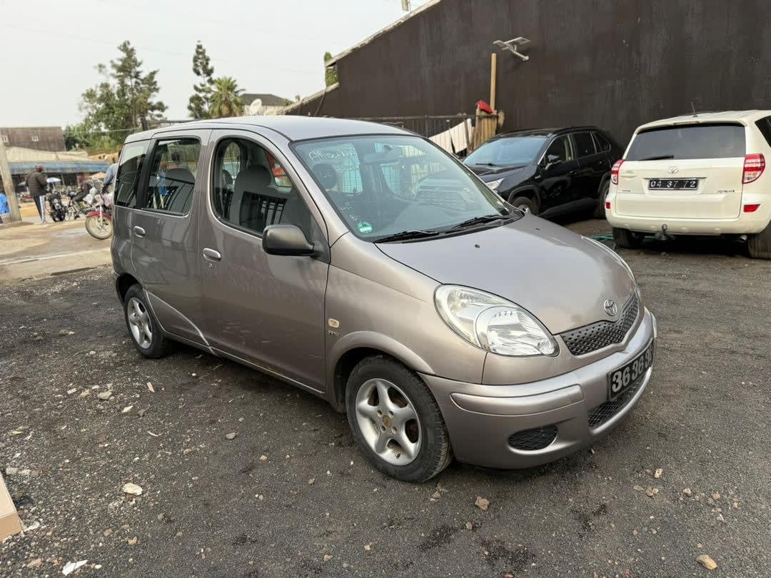 2005 toyota yaris au Cameroun – 3 600 000 XAF