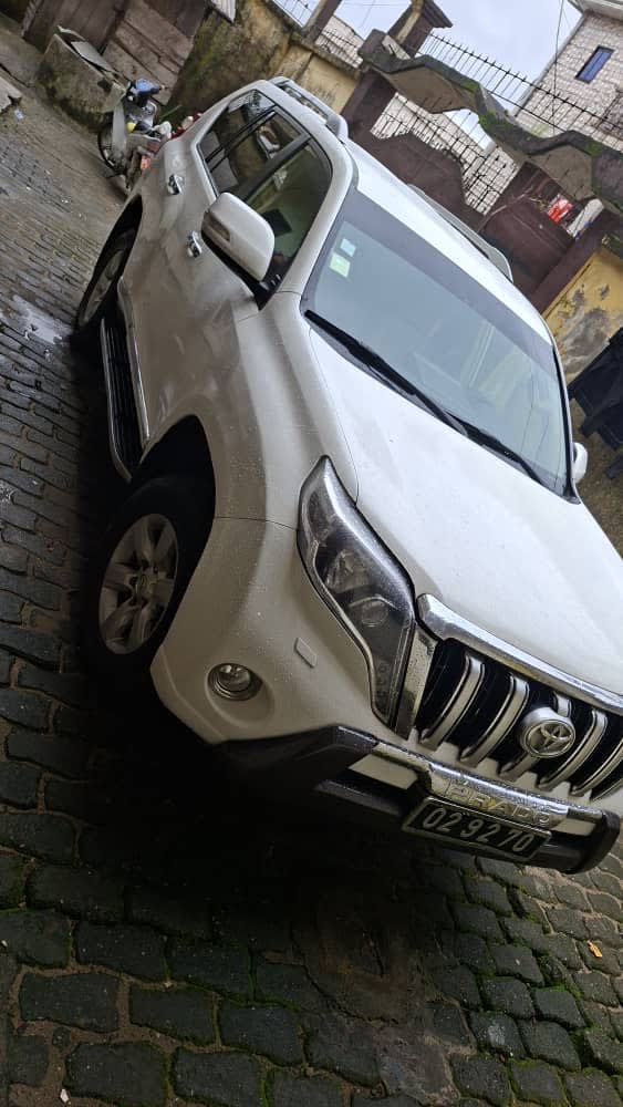 2016 toyota prado in Douala – 17 000 000 XAF