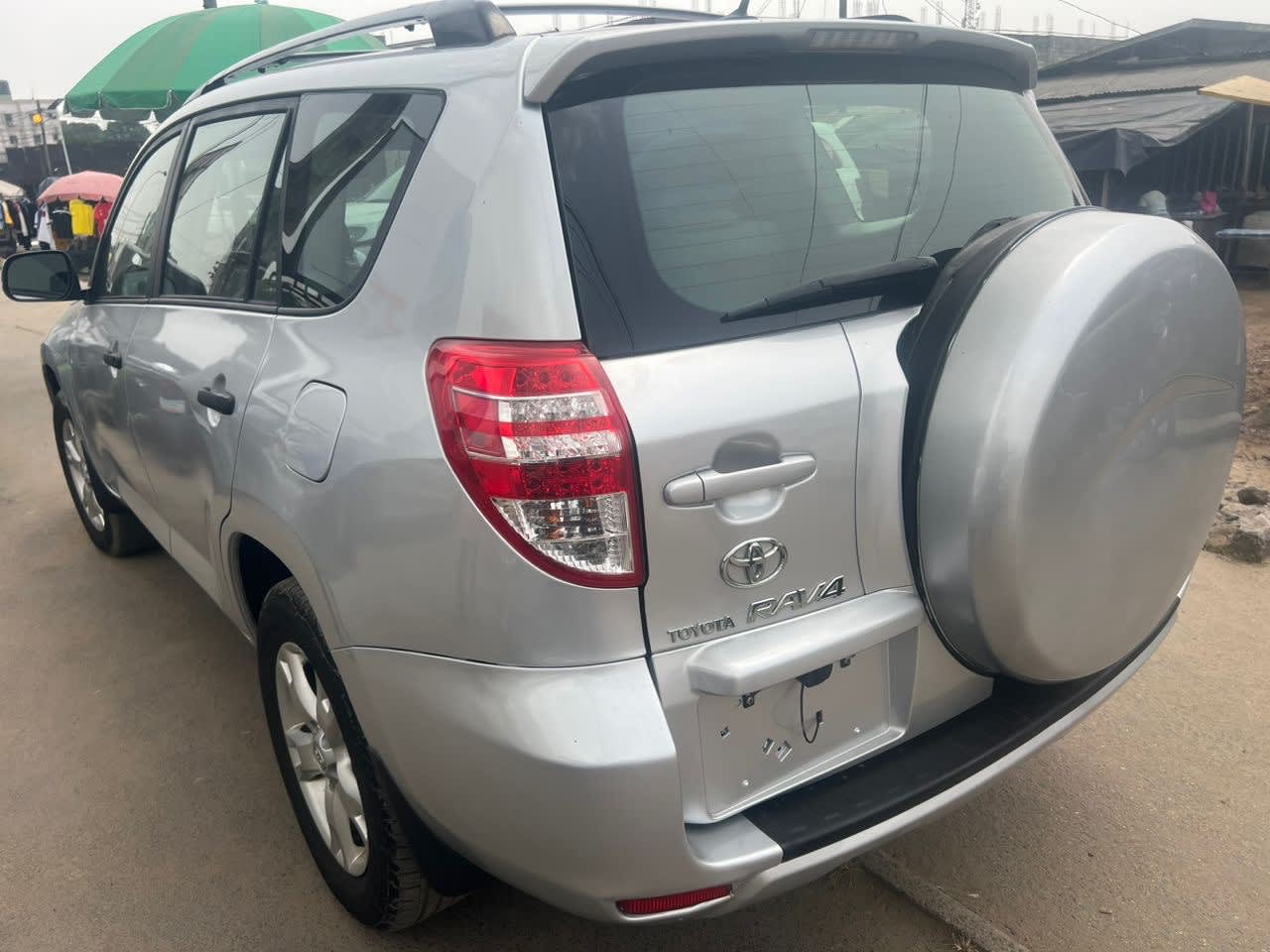 toyota rav4 - 3