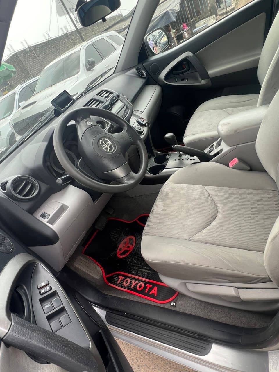 toyota rav4 - 5