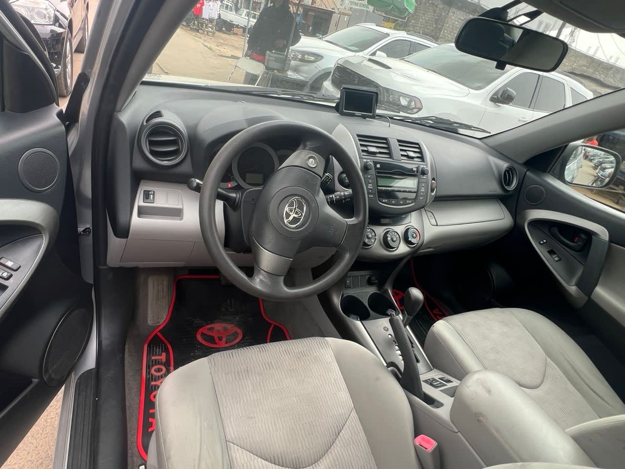 toyota rav4 - 6