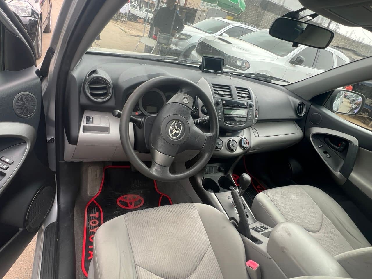 toyota rav4 - 7