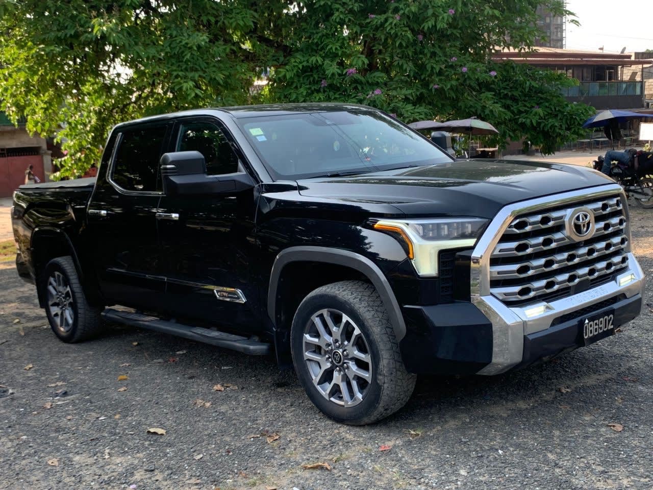 2024 toyota tundra – 49 500 000 XAF