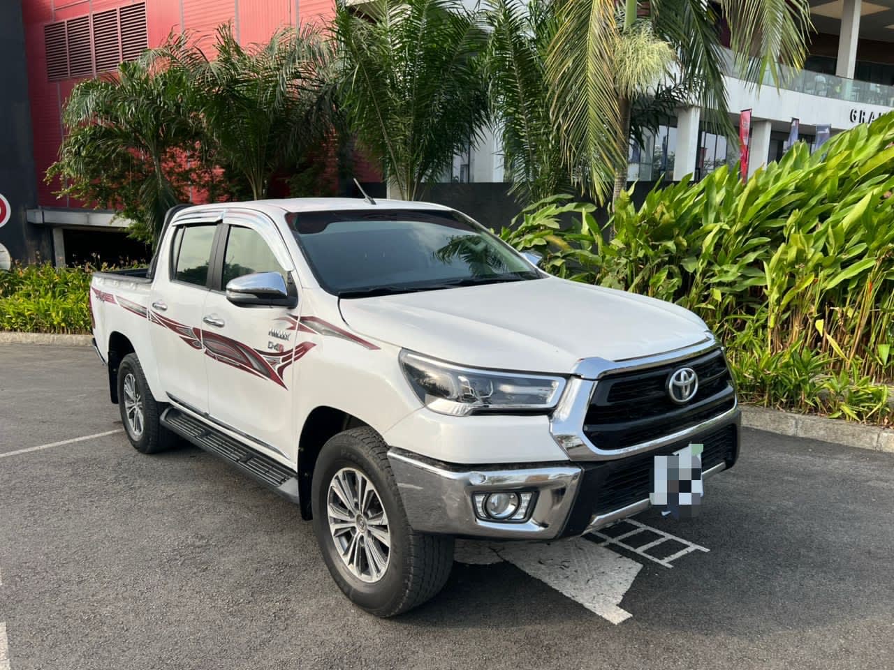 2020 toyota hilux – 20 000 000 XAF