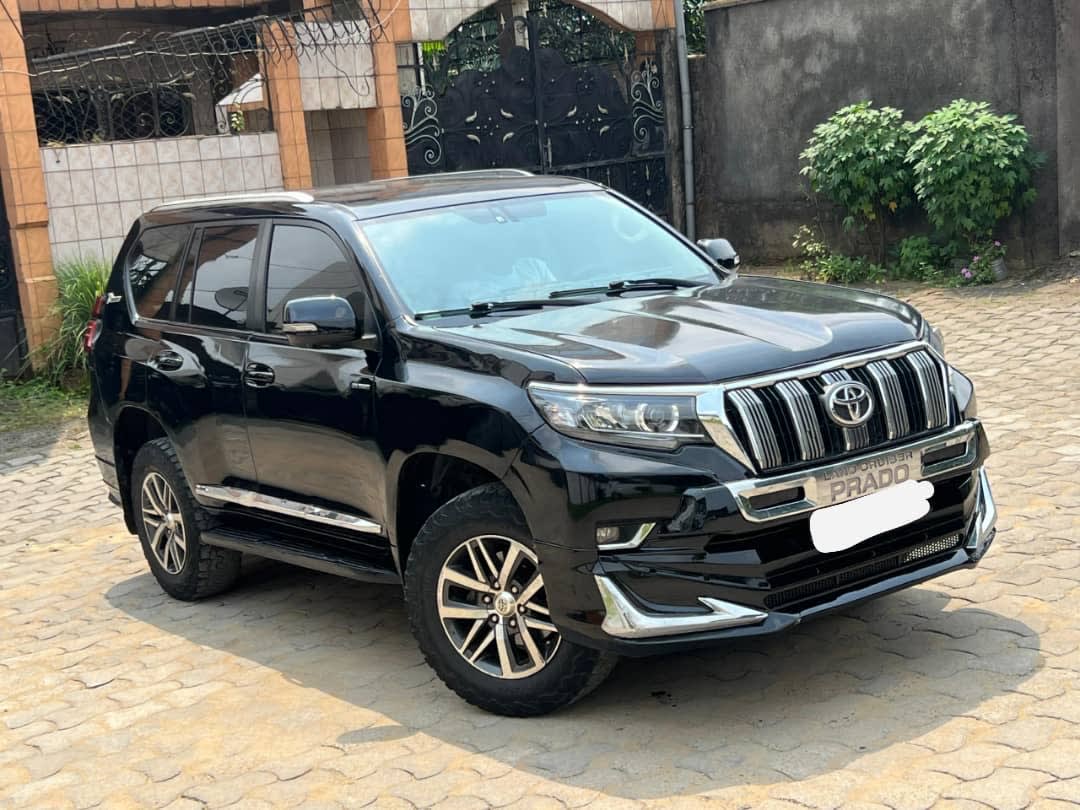 2020 toyota prado in Douala – 16 000 000 XAF