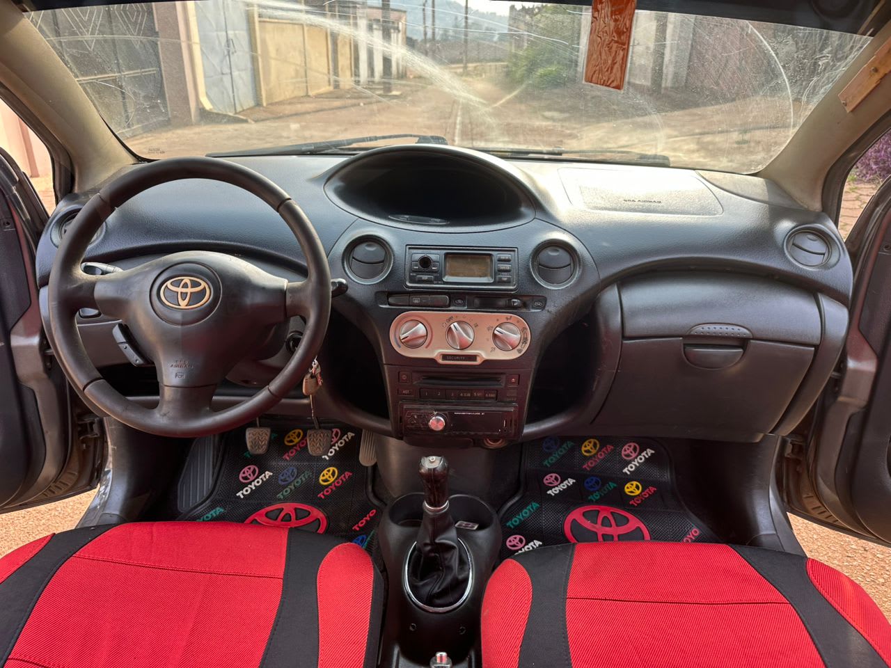 toyota yaris - 4