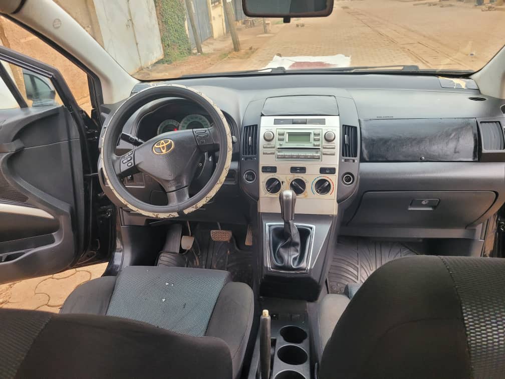 toyota corolla - 9