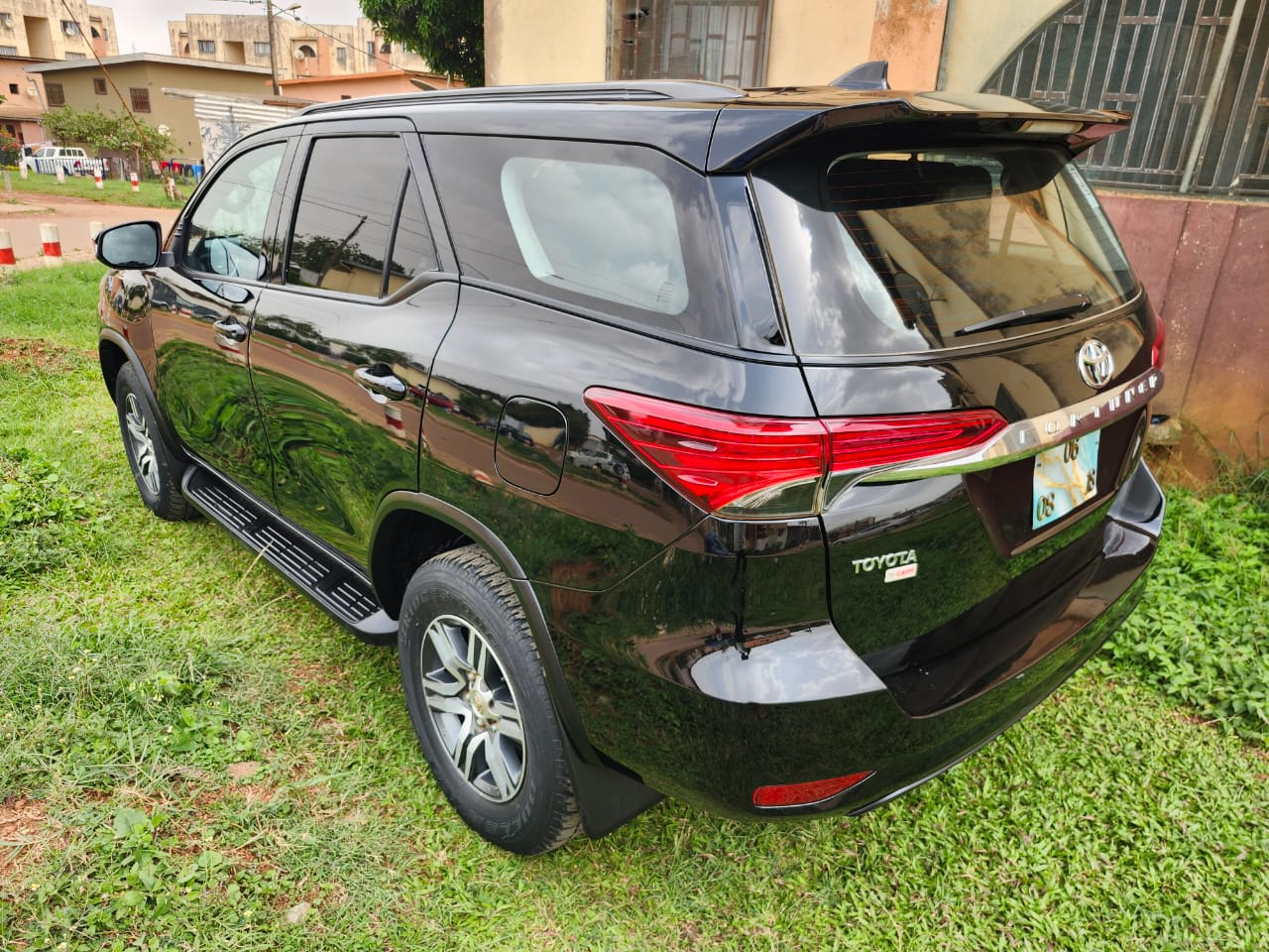 TOYOTA FORTUNER 2020