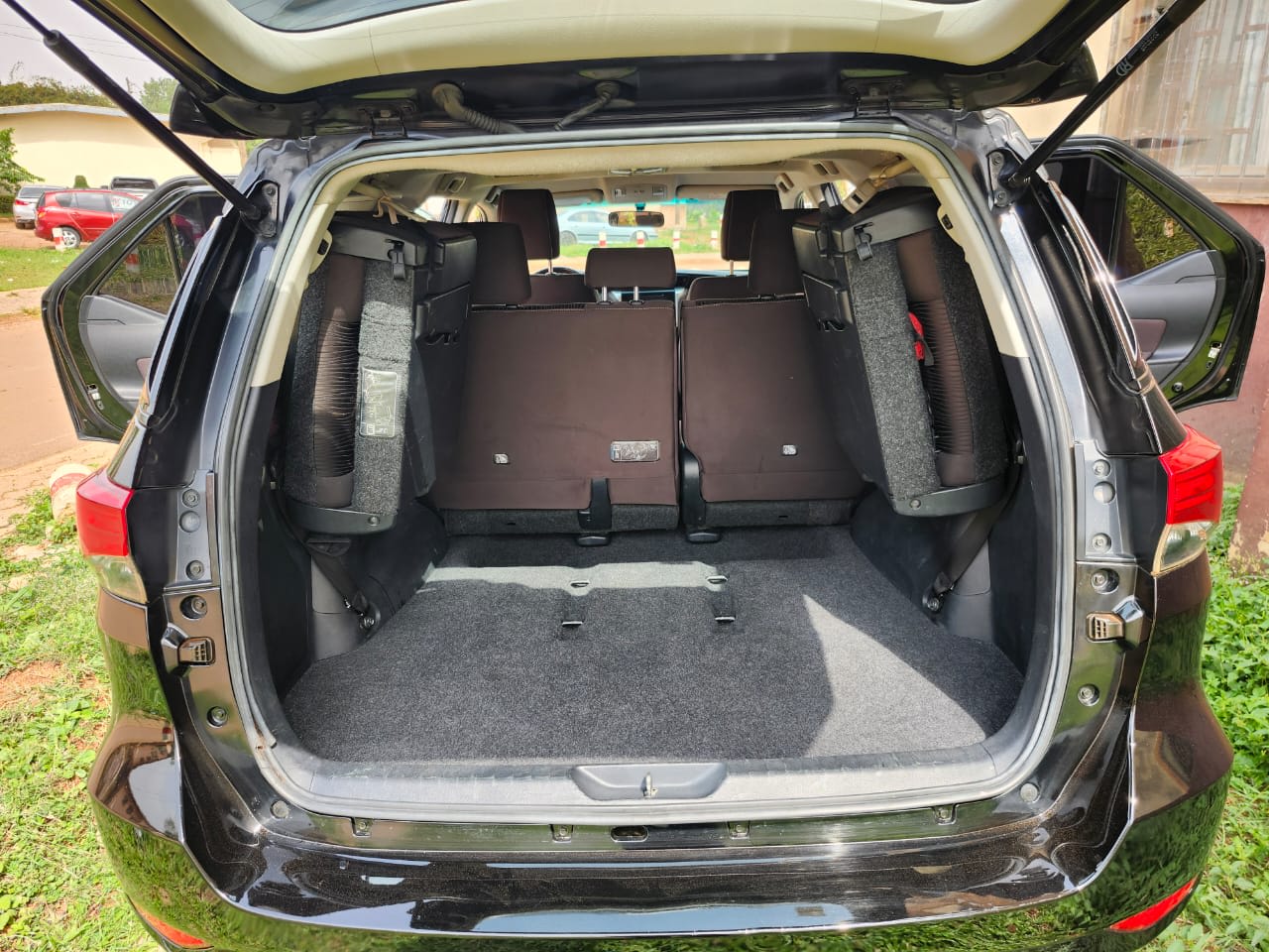 toyota fortuner - 4
