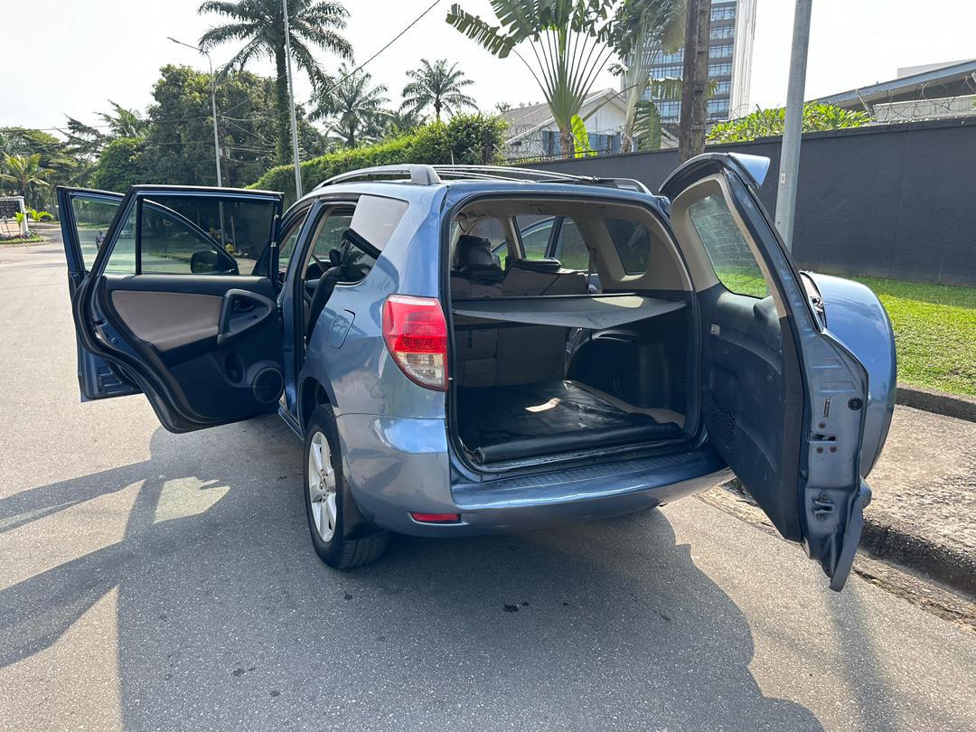 toyota rav4 - 3