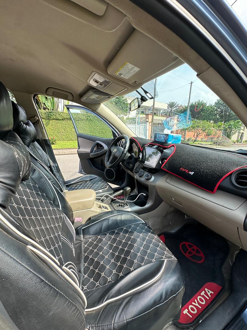 toyota rav4 - 4