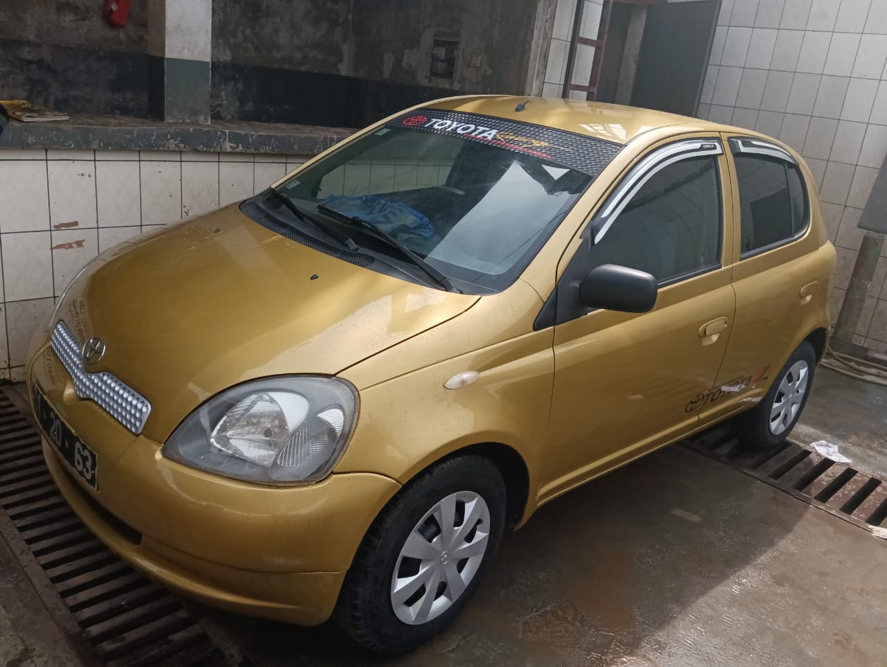 2003 toyota yaris au Cameroun – 2 600 000 XAF