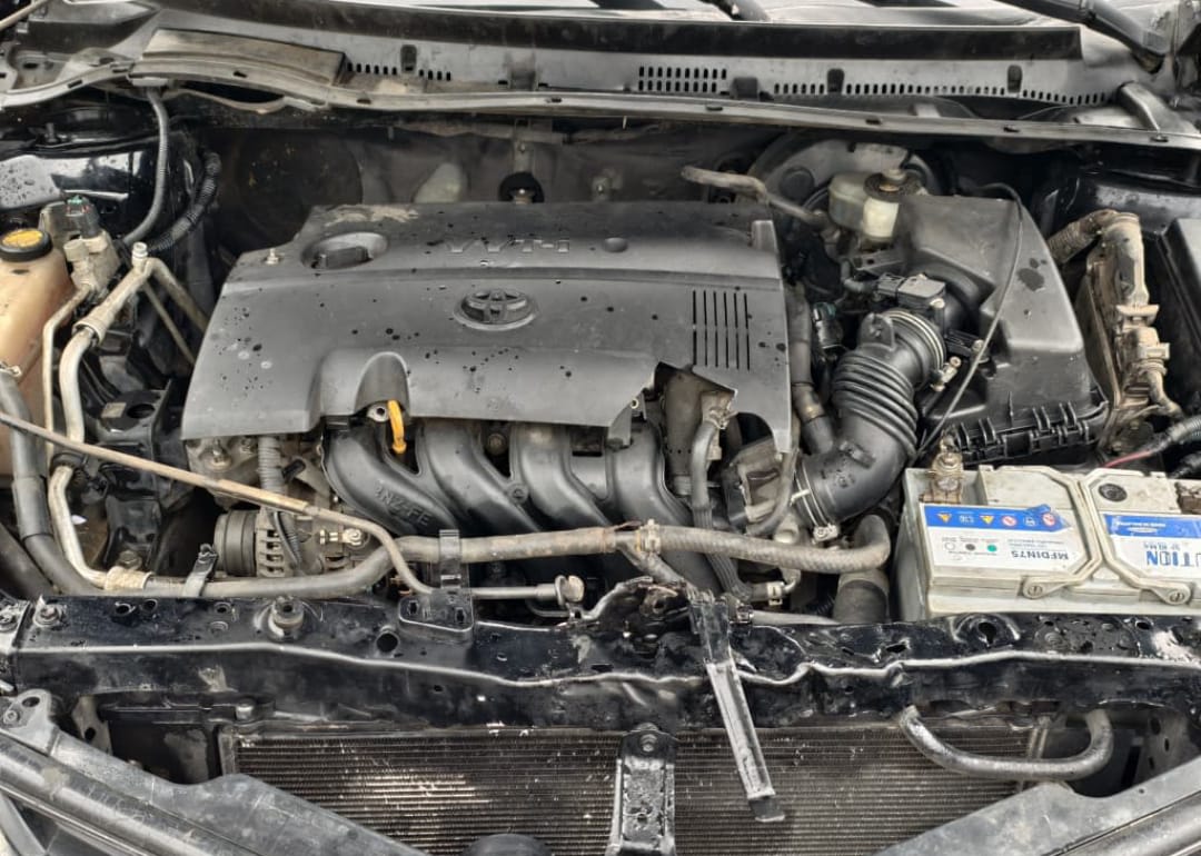 toyota corolla - 2