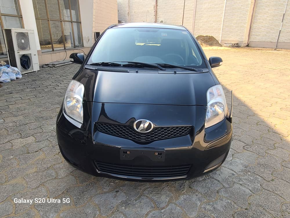 2009 toyota yaris – 3 950 000 XAF