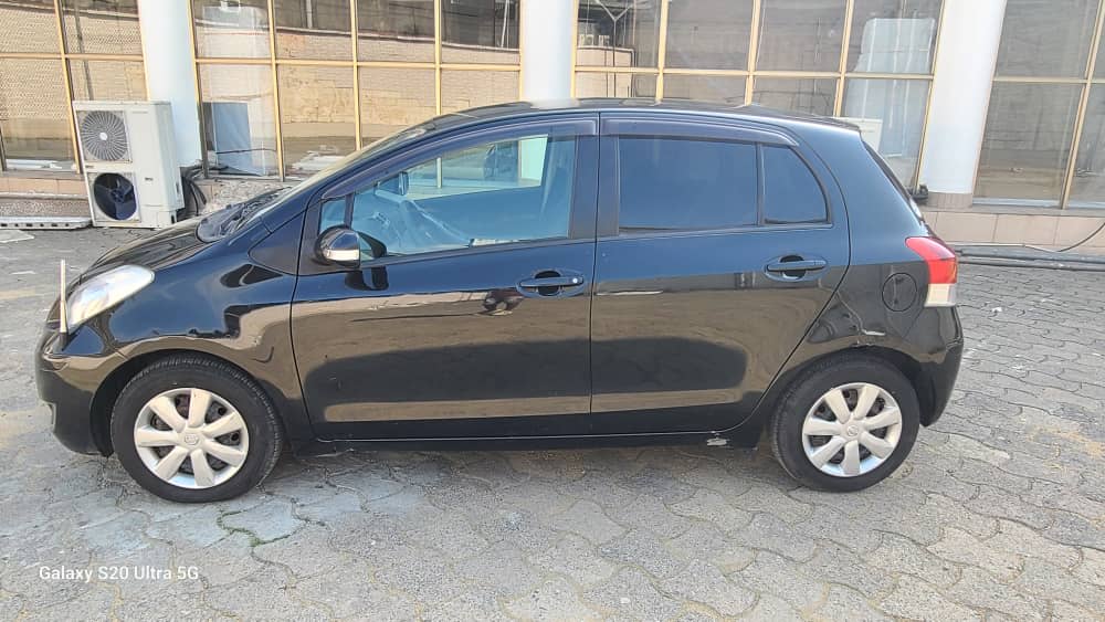 toyota yaris - 3