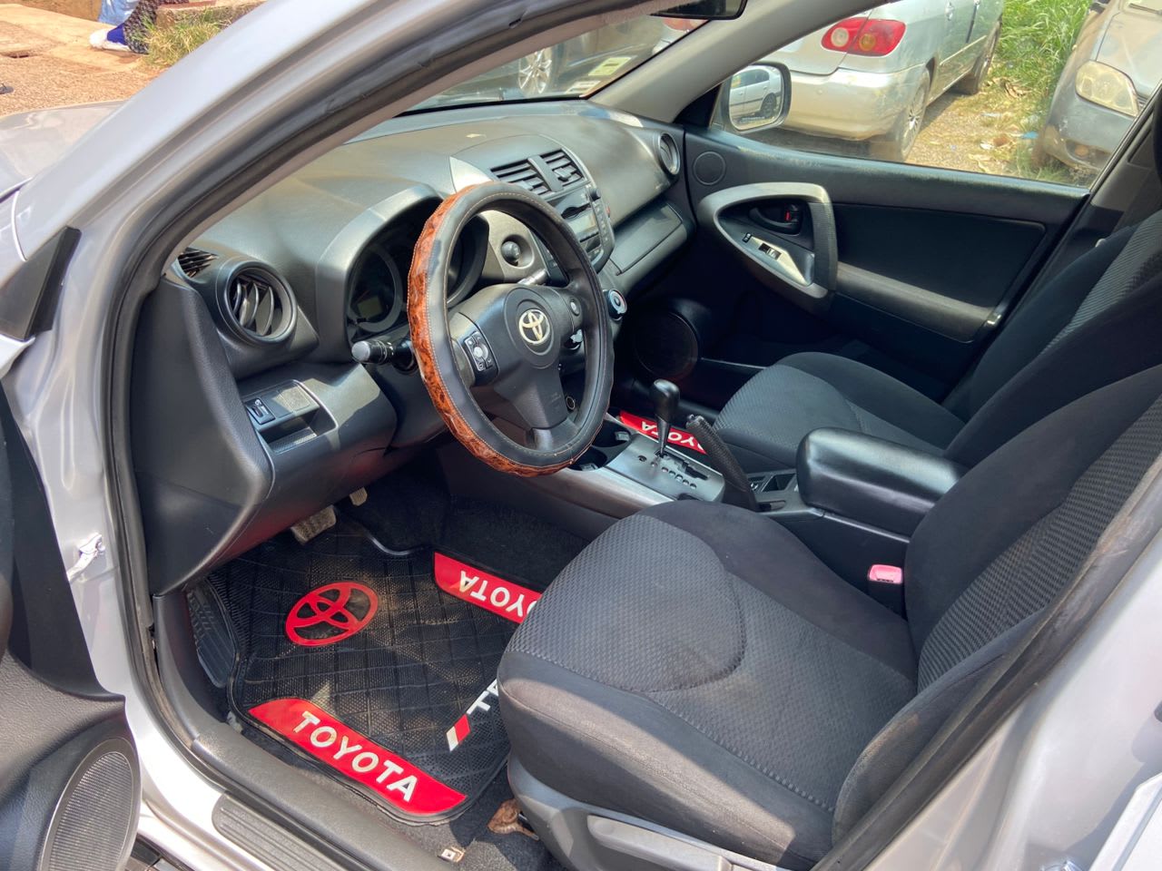 toyota rav4 - 3